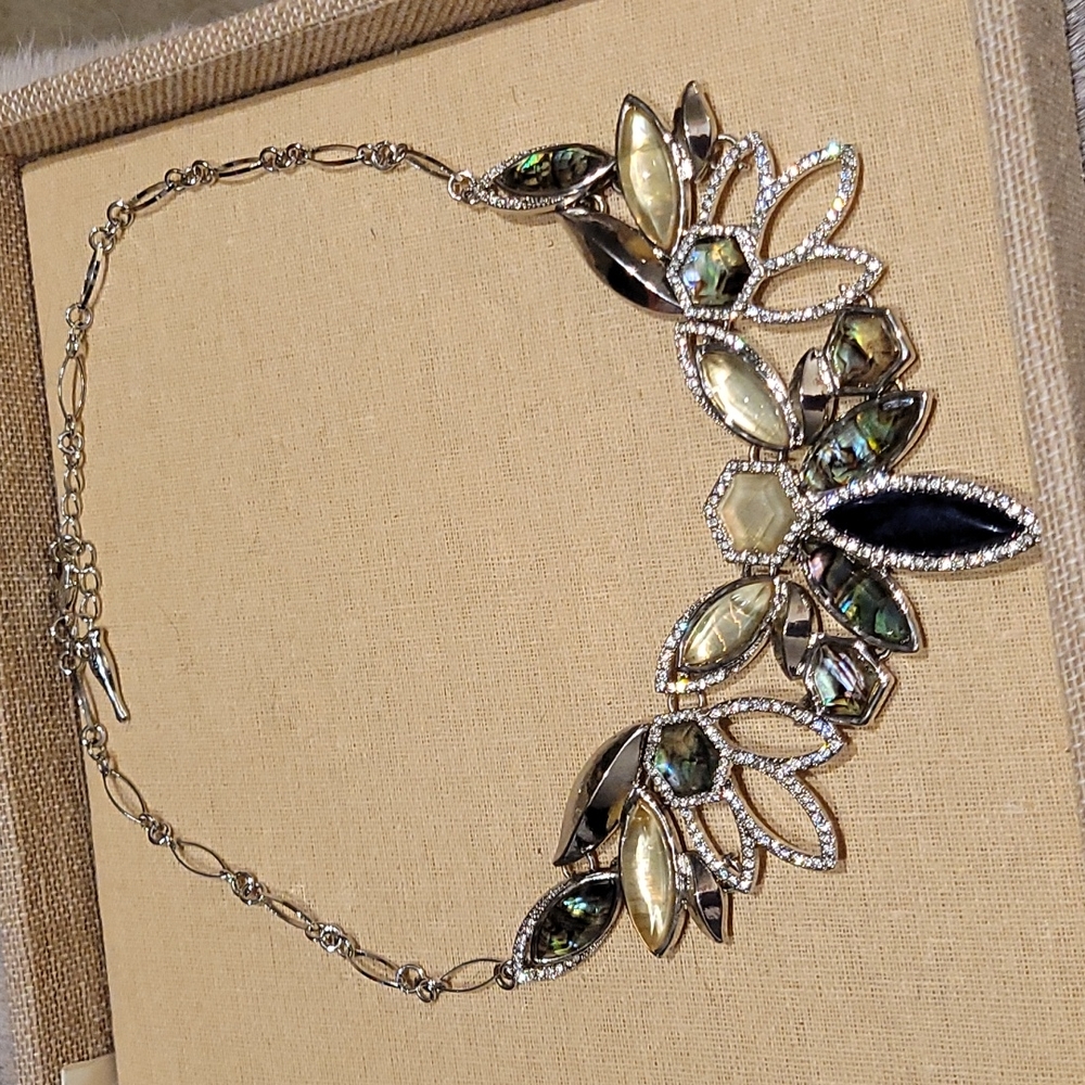 Chloe and Isabel statement Necklace vintage